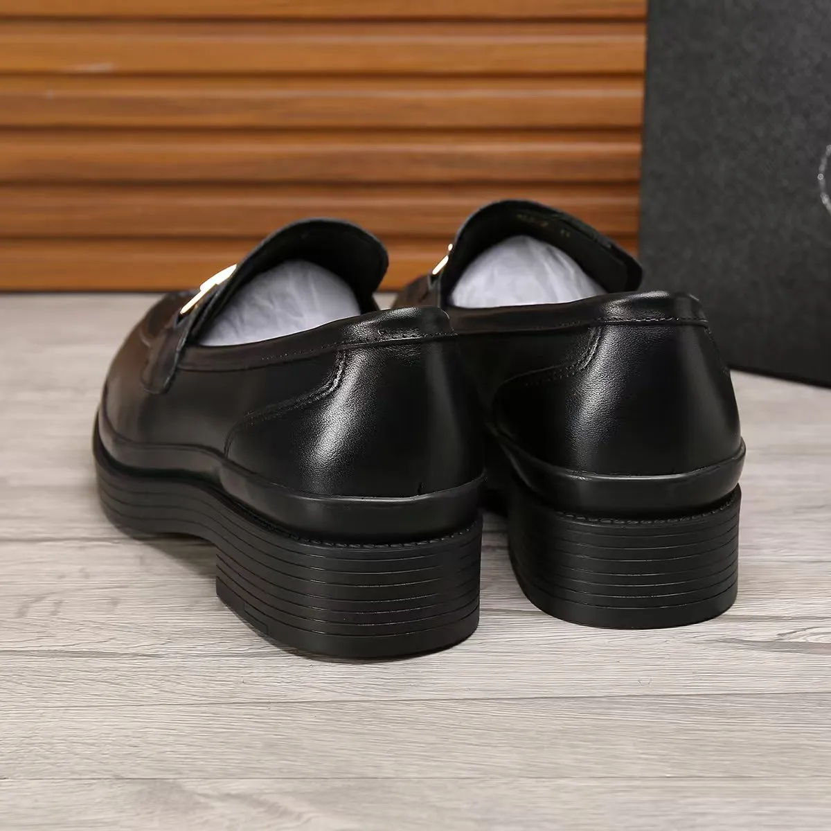 Men's shoes 💰540 💰💰🎩🎩【Prada】Counter 1:1⬆️original reproduction, absolute quality🆗Original outsole, high-quality imported rubber, wear-resistant and non-slip, never degummed, upper material: imported first-layer cowhide➕anti-slip foam outsole, official website material, lining material: water-dyed leather lining, 3 colors available! Code number 38-45